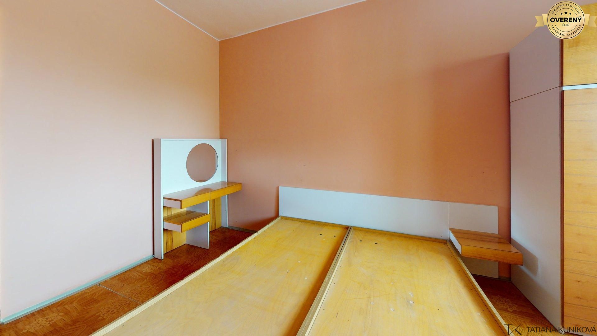 11-Gorazdova-Bedroom 1.jpg